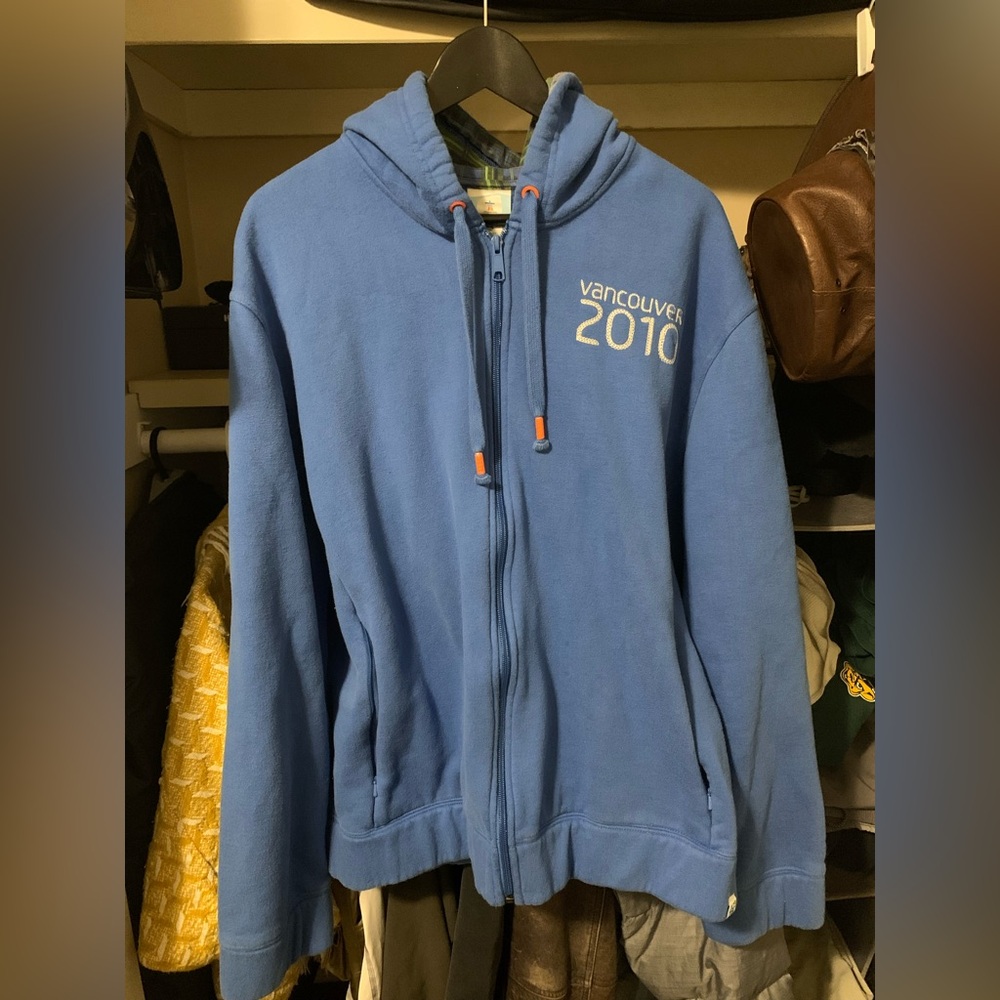 Hudson’s bay Vancouver 2010 olympics hoodie